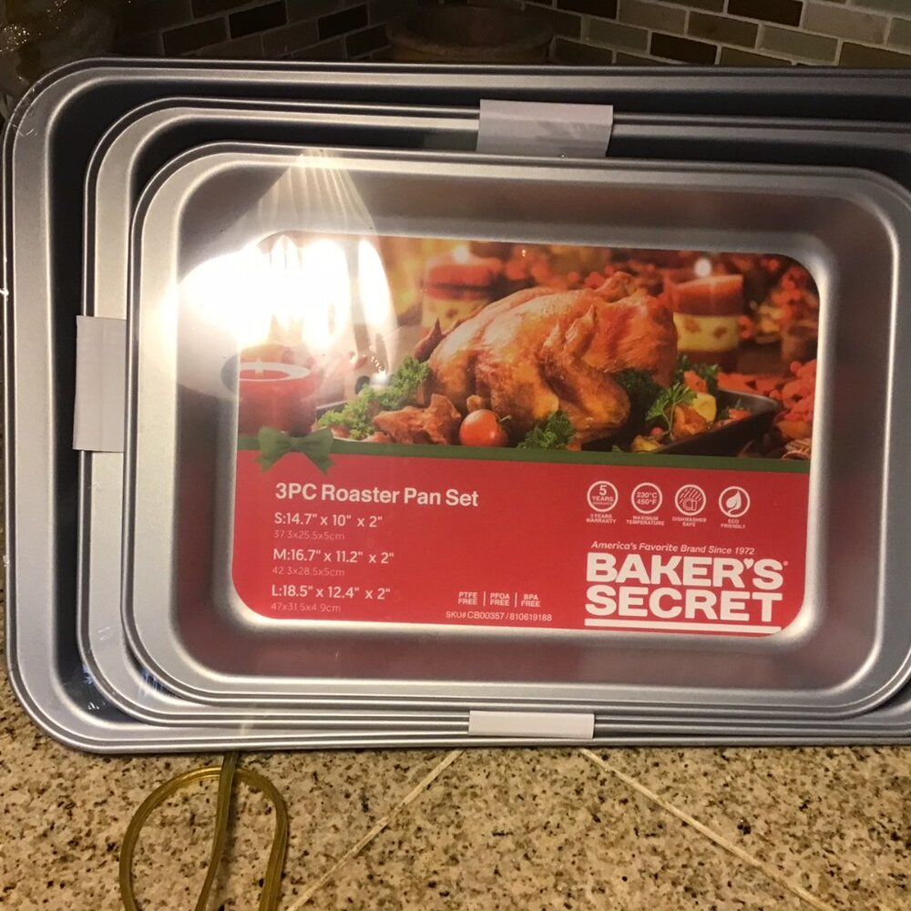 NIP Bakers Secret - 3PC Roaster Pan set